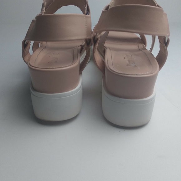 Dream Girl Nude open toe ankle strap  platform wedge samdals size 6 - Picture 2 of 9